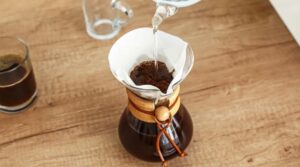 água e café